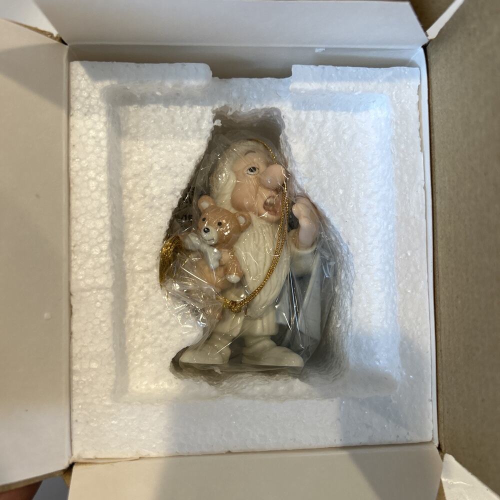 LENOX A SLEEPY CHRISTMAS EVE Ornament - Disney Snow White -- NEW in BOX with COA